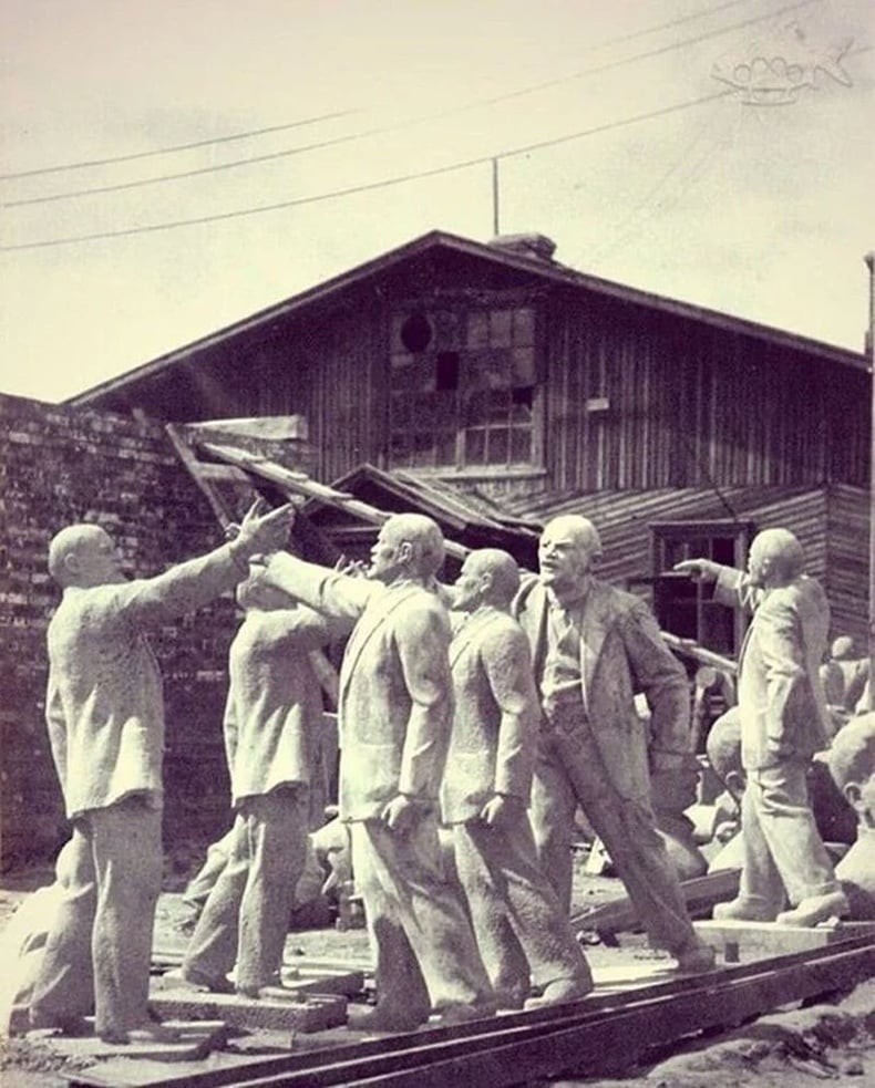 Lkhamsuren Enkhsukh (@lkhamsurenenkhs) on Twitter photo 