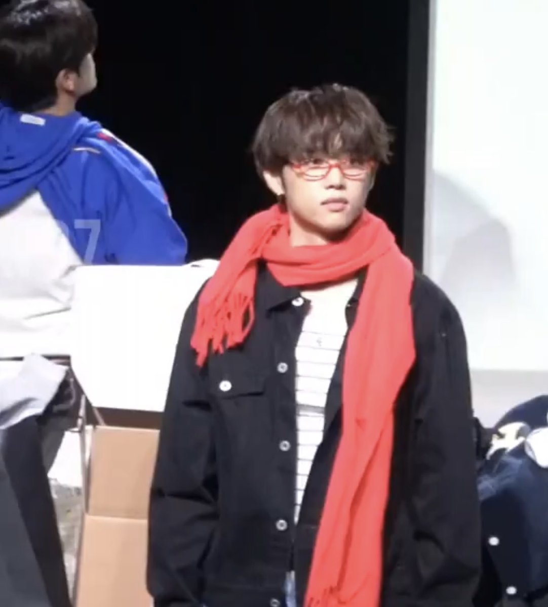 이거뭐지
너무귀엽다 ..