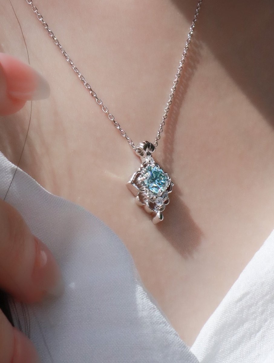 erta_jewelry's tweet image. [#RT #rt이벤트]
🦋rt+팔로워 한 분께 스피넬 펜던트를 제작해드려요!

🌊짙은 파도 속 비밀 "인어 펜던트" 
텀블벅 프로젝트에 공개 되었습니다!
인어가 남기고 간 비밀의 증표를 만나보세요💎

관심 있으시다면 알림신청도 부탁드려요💙
tumblbug.com/erta_mermaid-p…