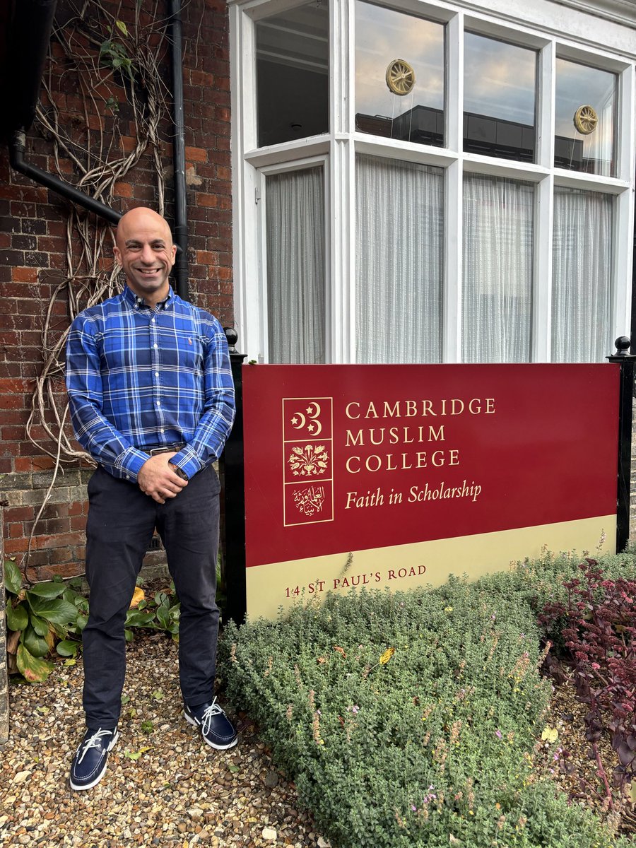 Professor Ahmed Hankir tweet media