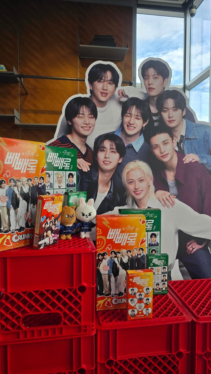 mrrwrzs's tweet image. Our precious OT8 🥰

#StrayKids
#PEPERO #L7hotel
@playwith_pepero @l7_hotels