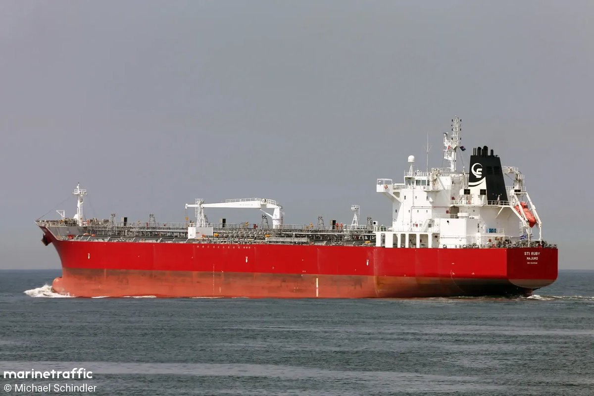 GlobalMaritime6's tweet photo. 🚨 Breaking News: Seven Missing After Service Vessel Capsizes During Crew Transfer in Mozambique

https://t.co/6ueX1yiKUU

#MaritimeNews #SeaQuest #CrewSafety #SearchAndRescue #marinetraffic https://t.co/xjeP2i30Q3