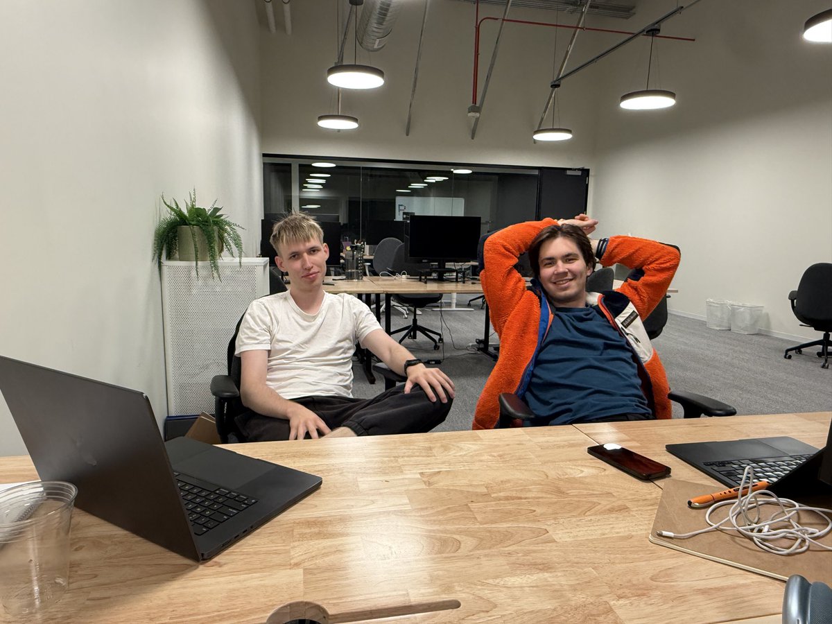 p_volnov's tweet image. Guess who just signed first ever 2FA-secured transaction from non-custodial wallet