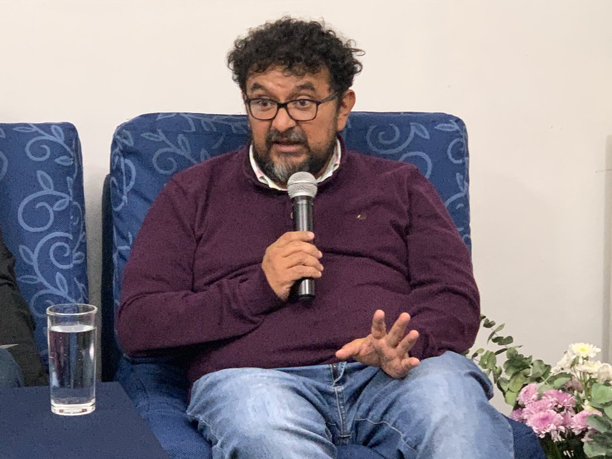 La segunda charla del segundo día de actividades del Coloquio de Literatura en Lenguas Originarias y Afrodescendientes: “Creación literaria desde una mirada afrodescendiente”, con la participación de Álvaro Solís y Paloma Palacios. Moderó Rodrigo Mora.