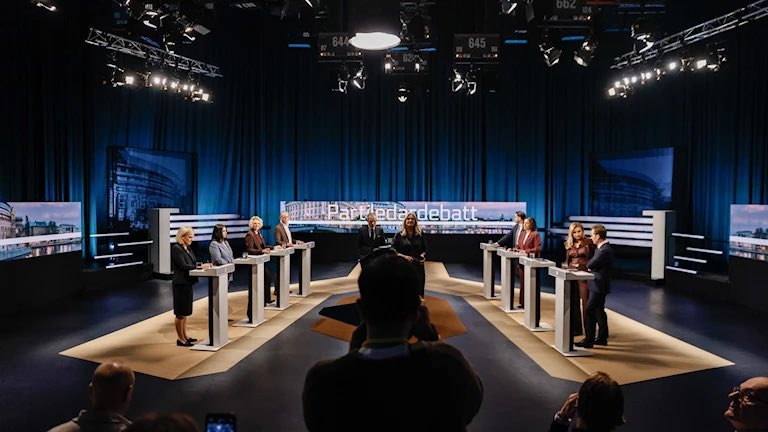 Tittade precis igenom hela partiledardebatten och tyckte nog <a href="/BuschEbba/">Ebba Busch</a> var bäst och <a href="/dadgostarnooshi/">Nooshi Dadgostar</a> gapigast/sämst.
Dina tankar ?