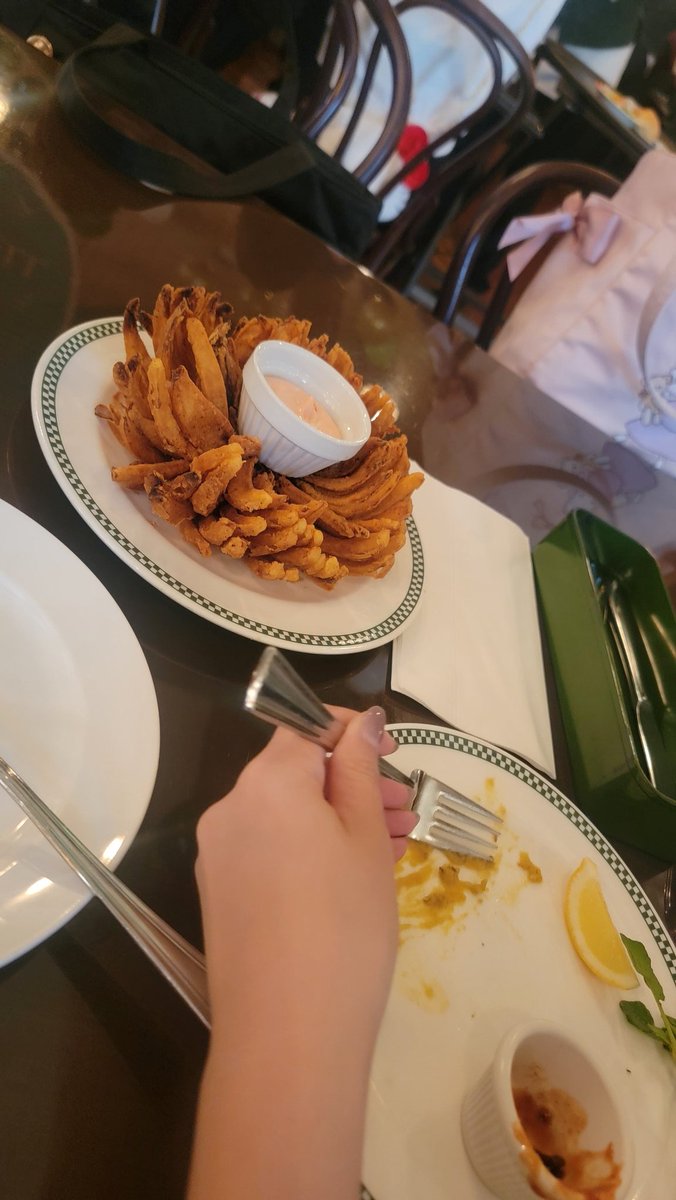 入合(いりあい)👑🎀💀 tweet media