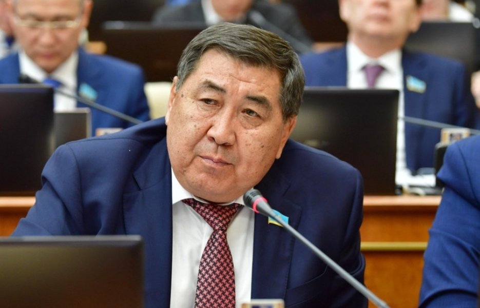 Ardak_Bekten's tweet image. 7/10
and the fourth application was registered, but the head of the colony did not issue a power of attorney. Now, the head of the colony has asked for a new power of attorney.
9. On October 12, Marat was visited by #MP Yermurat #Bapi. The conversation lasted for 40 minutes.