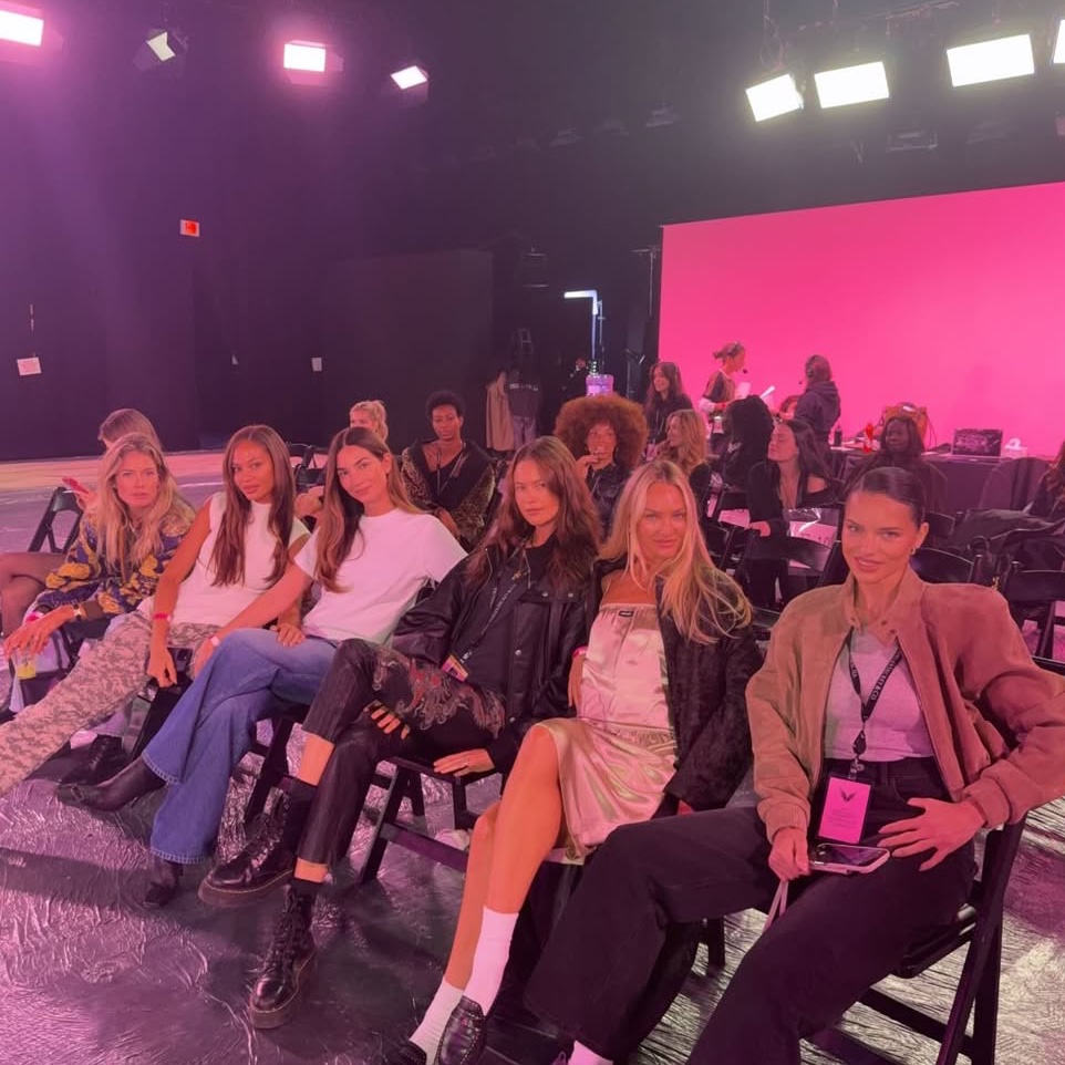 Rehearsals with my angels. 👼