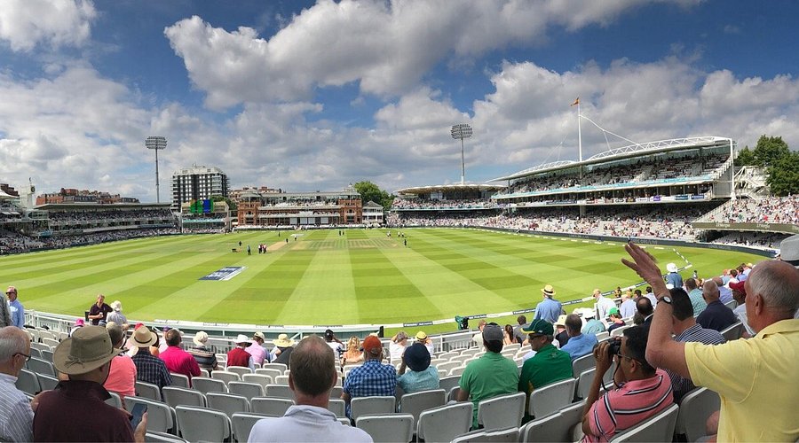 Akaran_1's tweet image. 🚨 “TEST TWENTY” — A NEW FORMAT IN CRICKET! 🚨

- The 4th official format in cricket, launching this January.

80 overs per match, divided into 4 intervals.

Each side gets two innings of 20 overs. ⚡🏏

#TestTwenty #CricketInnovation #NewFormat #CricketFever #GameChanger