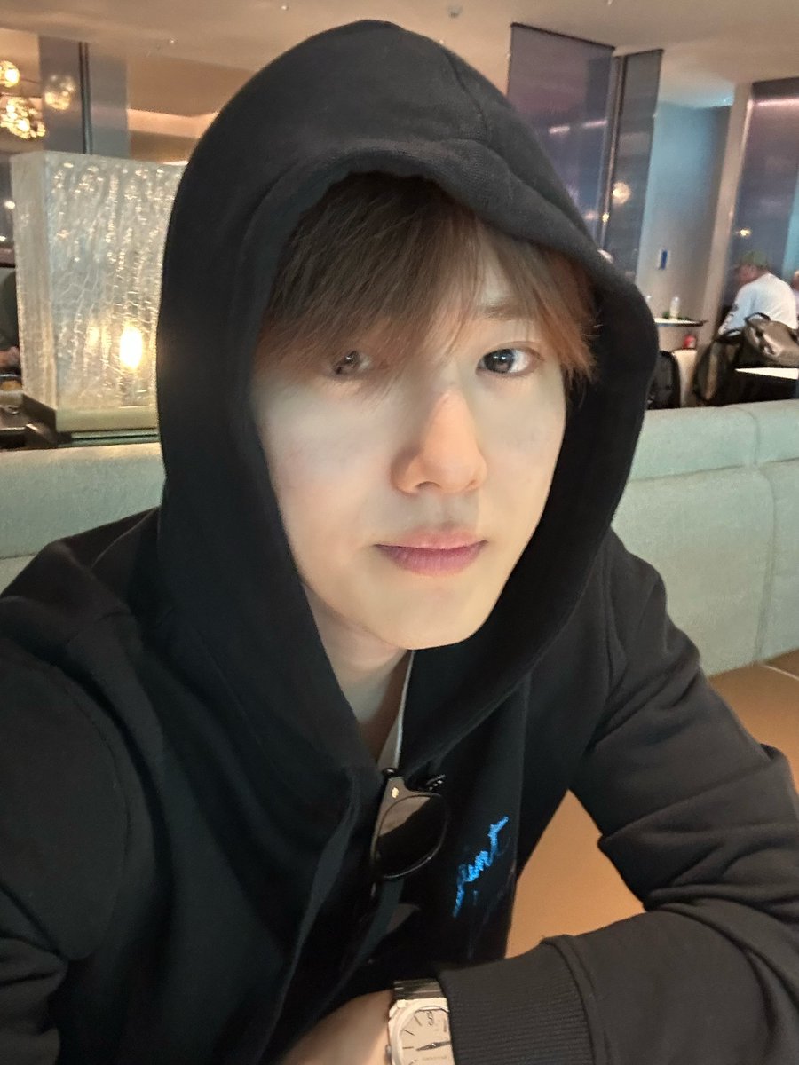 SUHO bubble tweet media