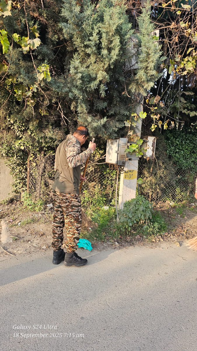 29_crpf's tweet photo. #SpecialCampaign5.0, #CRPF battalions and offices across the country undertook remarkable efforts towards cleanliness, beautification, and better utilization of spaces.
Upholding the vision of the Government of India, #CRPF remains steadfast in its commitment on the ground. https://t.co/CqeaGrmAJD
