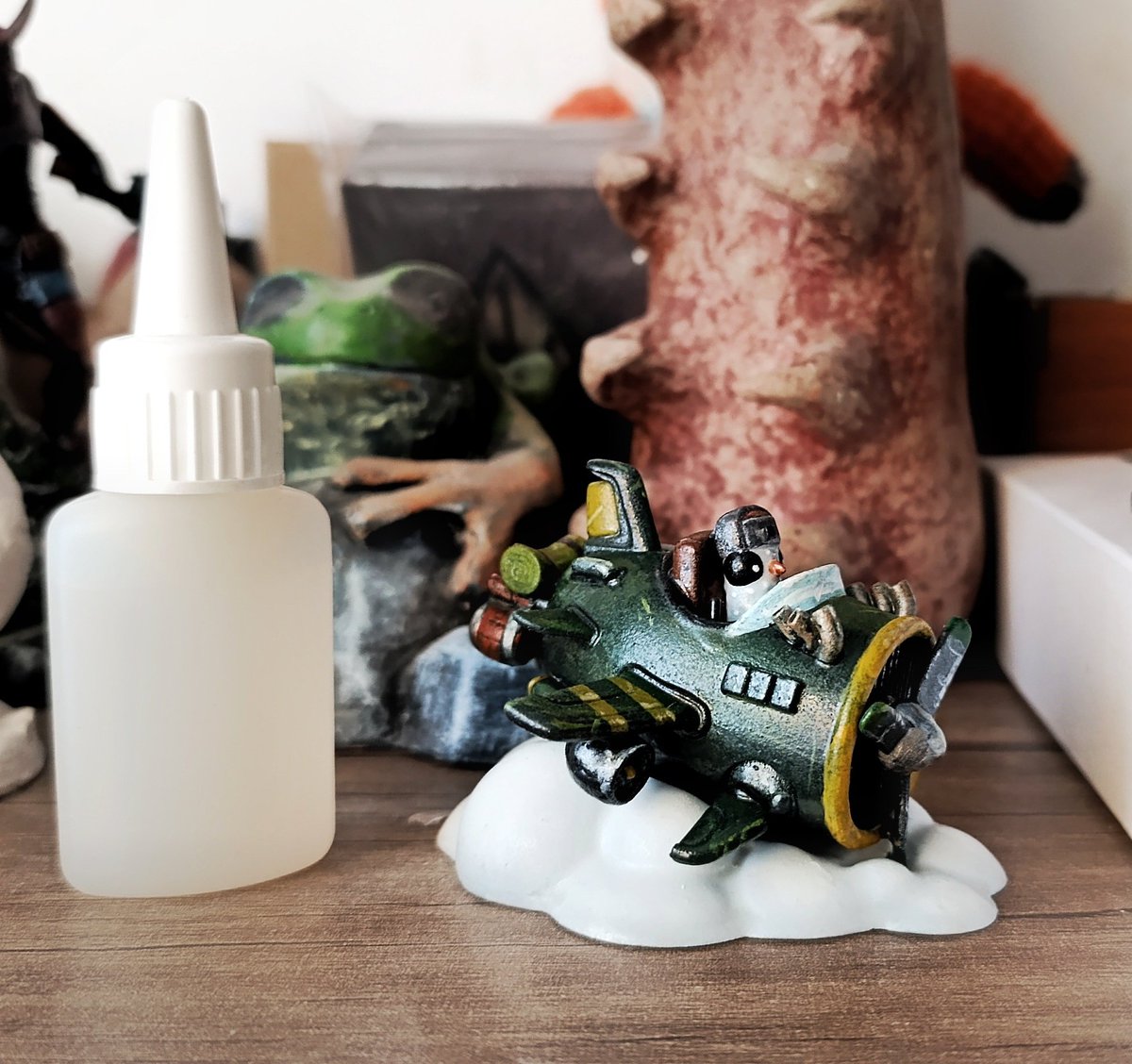 Gm dreamers 🐦 
Did you know songbird actually flies to you?!🛩️ (Aka is a physical piece!👀)
Available on <a href="/mallowdotart/">mallow</a> 🩷