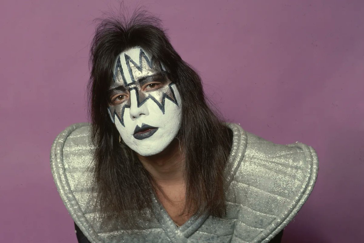 Kiss Guitarist Ace Frehley Dead at 74.
Frehley’s rep, attributed his death to a “recent fall at his home,”  though a specific cause of death was not immediately available.