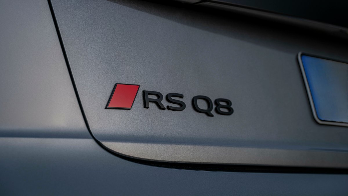 MotusAudi's tweet photo. Big presence, sharper instincts.

The Audi RS Q8 isn’t just powerful - it’s precise quattro keeps you planted, all-wheel steering makes tight turns easy, and a 48V mild-hybrid system adds punch while saving power.

#AudiRSQ8 #QuattroDynamics #PerformanceIntelligence https://t.co/MLB58RrUc0