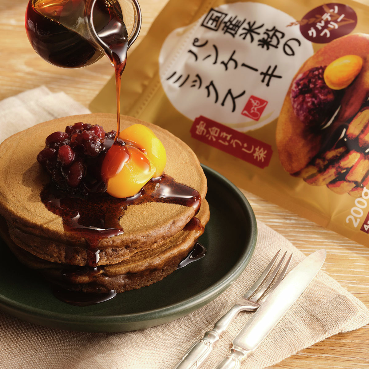 人気の「国産米粉のパンケーキミックス」シリーズから香ばしい「宇治ほうじ茶」が新登場！
米粉ならではのもっちりふわふわ食感と優しい甘さが楽しめるグルテンフリーのパンケーキミックス。
宇治ほうじ茶の芳しい風味には、あんこや栗の甘露煮、黒蜜など和のトッピングが◎
kaldi.co.jp/ec/pro/disp/1/…