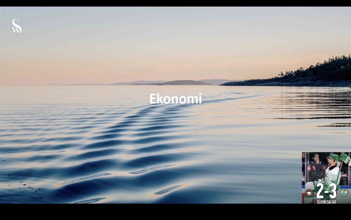 Nikche's tweet image. Glad fredag annars på Malmö-kontoret. Välkomnar 100 kollegor på månadsmöte strax och kan inleda med denna bild. 💚🤍💚