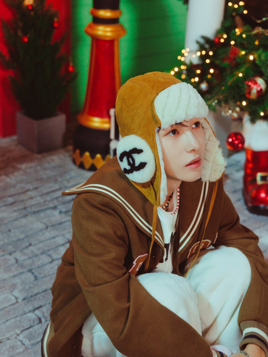 제발 내 런쥔님이 이렇게 앉아잇을 때마다
뭐 어떻게 해야 할지 모르겟어
내가 냥줍해서 키울거임. 
우리 집으로 가자. 고양이.