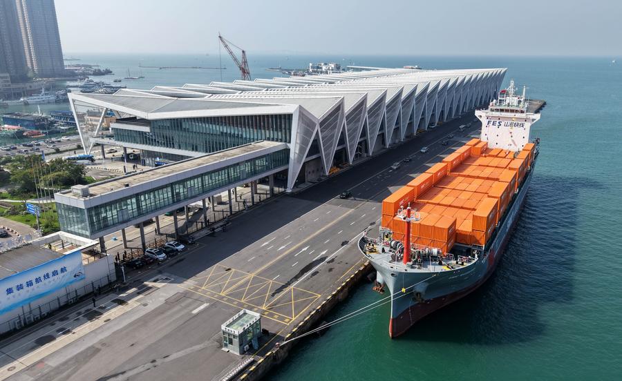 VoiceofPD's tweet image. A regular direct container shipping route between #Qingdao and #SouthKorea's #Jeju was launched on Thursday. This express shipping route will operate once a week in its initial stage, significantly enhancing the logistics efficiency between the two places, effectively reducing