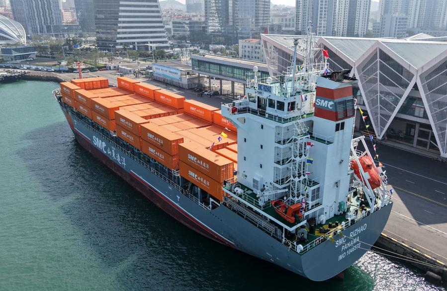VoiceofPD's tweet image. A regular direct container shipping route between #Qingdao and #SouthKorea's #Jeju was launched on Thursday. This express shipping route will operate once a week in its initial stage, significantly enhancing the logistics efficiency between the two places, effectively reducing