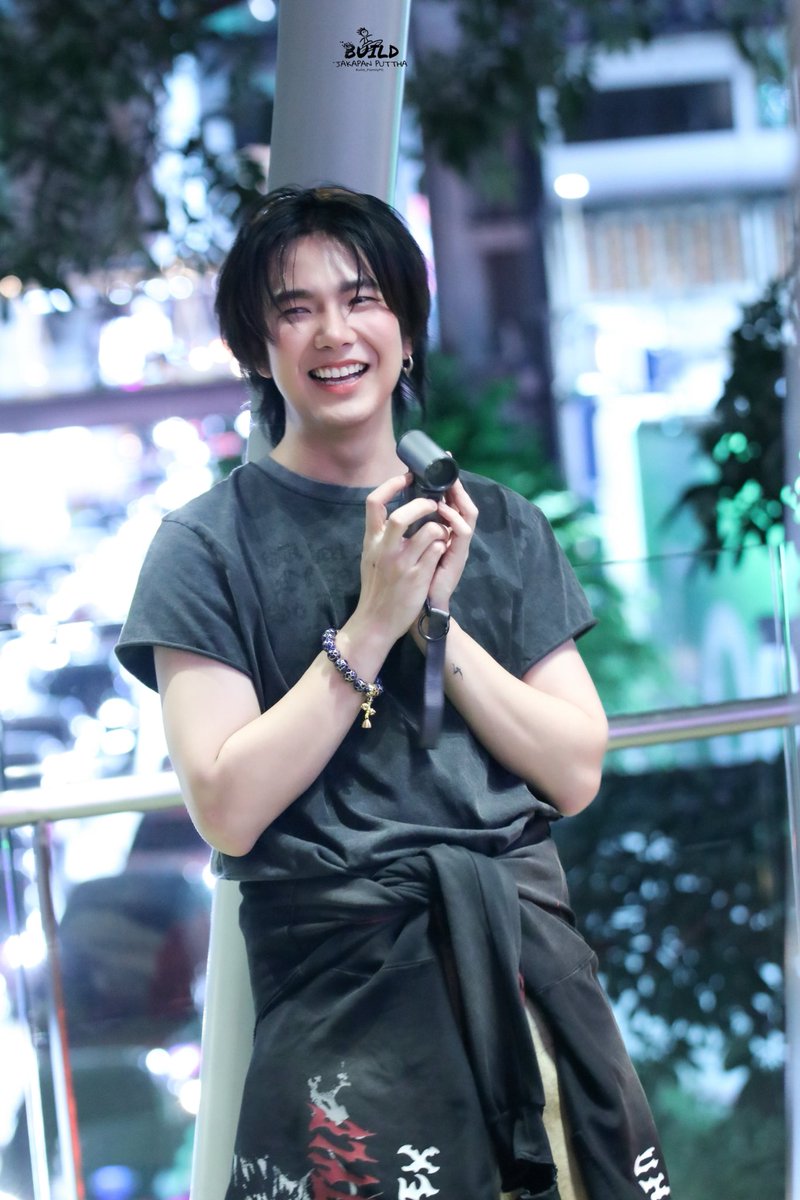 น่ารักจังเลยงับบบบบ✨💙😁🥰

BUILD AT SIAM PARAGON

#SiamParagonBIFW2025xBuild
#BuildJakapan <a href="/JakeB4rever/">BIU.</a> 
#Beyourluve