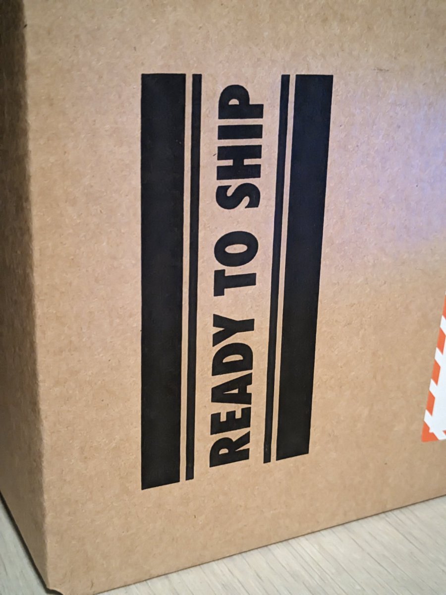 Hehe I just unboxed my #lego #captainjacksparrow shipset from its delivery box, to discover it's 3x packed and the inner box is saying "ready to ship" 🤭 i sure hope it is

Set number 10365

<a href="/LEGO_Group/">LEGO</a>