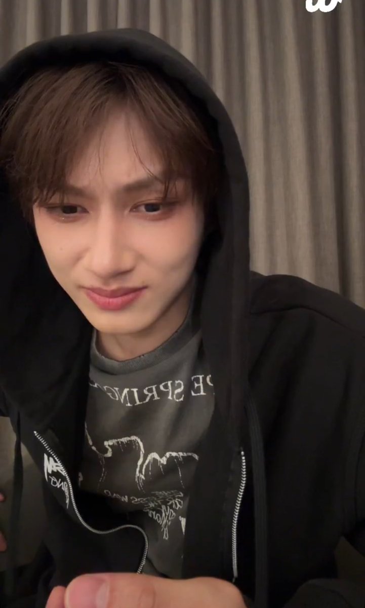 i love whenever jun looks DISGUSTED
