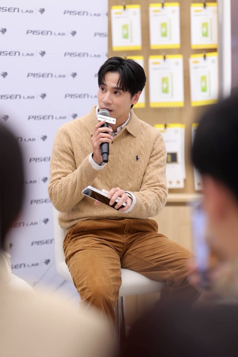 WOOPMAG_Story's tweet photo. PISEN บุกตลาดไทยเต็มสูบ! เปิดแฟล็กชิปสโตร์กลางเซ็นทรัลเวิลด์ ชู TrueCare Solution ดูแลอุปกรณ์ 3C ครบวงจร พร้อม Lifestyle Gadget สุดล้ำ ตอบโจทย์คนรุ่นใหม่  
#PISENLabxJES #jesjpp #PISENLab 

ภาพ-ข่าว📸https://t.co/OqrhwtFHKS https://t.co/nFxvOLB6Tl