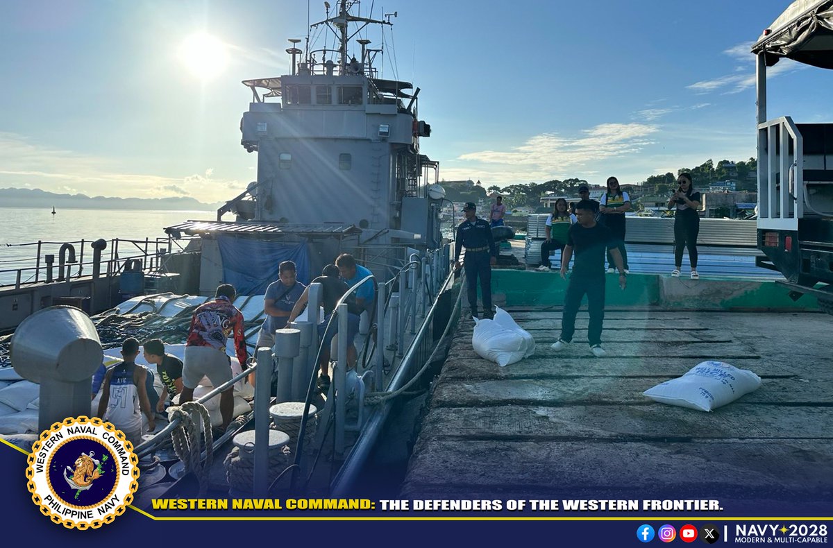 Philippine_Navy's tweet image. HELP IS ON THE WAY | PH #Navy’s BRP Iwak Supports Relief Operations in Remote Palawan Areas
👉🏽web.facebook.com/share/p/1Ga9kC…
#ProtectingtheSeasSecuringOurFuture
#ModernandMultiCapablePHNavy
#OneAFPOnePhilippines
#StrongAFPStrongPhilippines