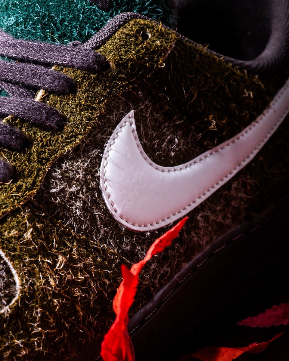 NIKE AIR FORCE 1 '07 LX 