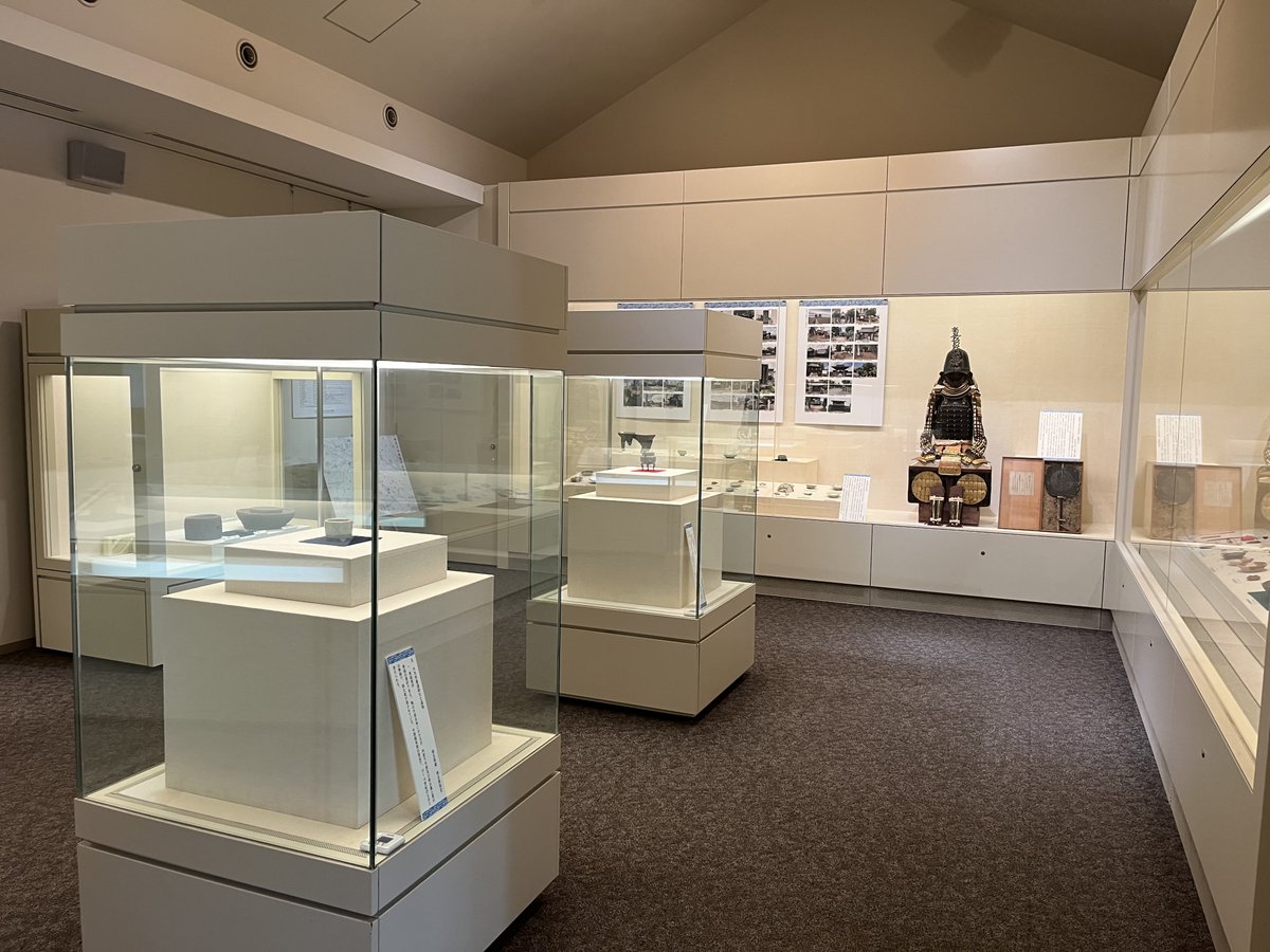 お城と白馬 お城と白馬 埼玉県寄居町 on X