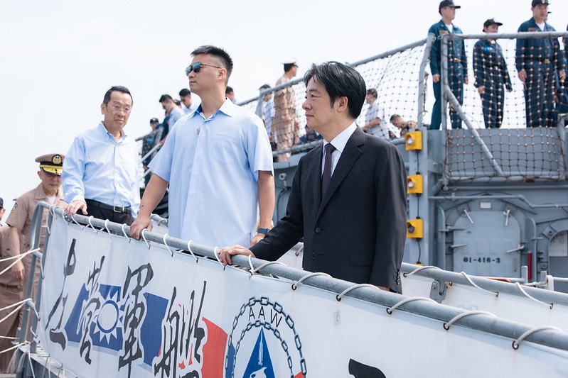 MoNDefense's tweet photo. President Lai Ching-te visited the #ROCN Cijin base in Kaohsiung to encourage troops in #ExerciseHaiChiang. He stressed the drill’s importance in validating the #ROCArmedForces’ capabilities and pledged continued progress through new training, equipment, and technologies. https://t.co/gLsgZ2xju8