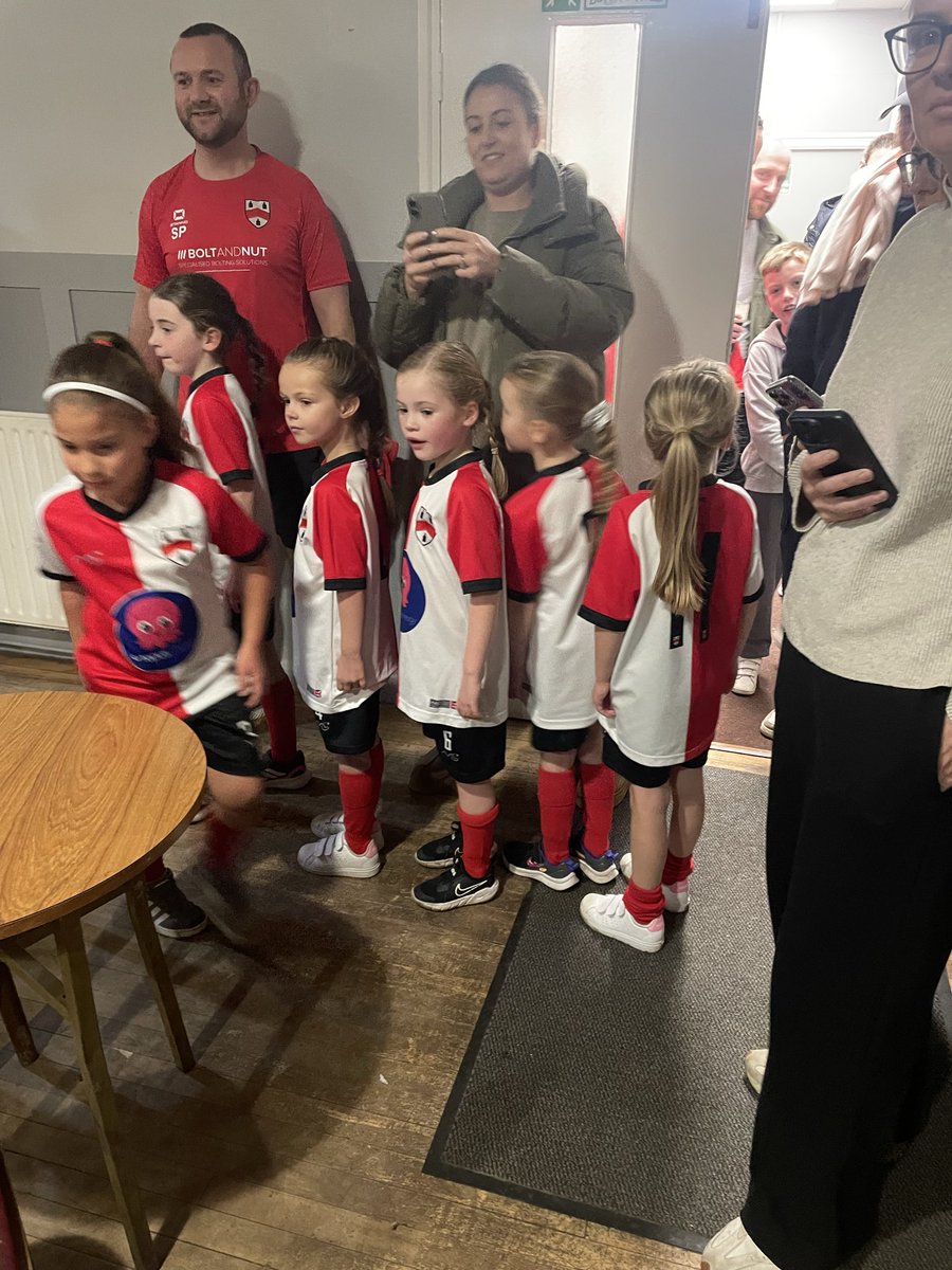 Old Wulfrunians FC tweet media