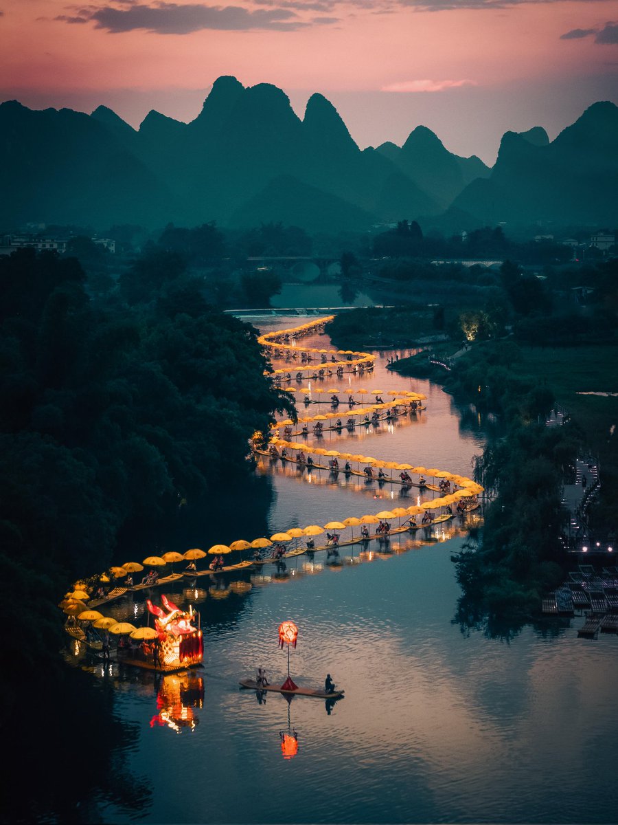 discover_jishui's tweet image. 广西遇龙河上的中国式浪漫
#China