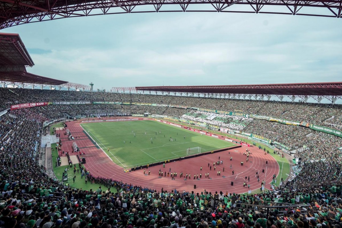 Tickets for the classic clash between Persebaya Surabaya and Persija Jakarta are reportedly 80% sold out.

A total of 35,000 tickets have been released for tomorrow’s big match.

(BeritaSatu)