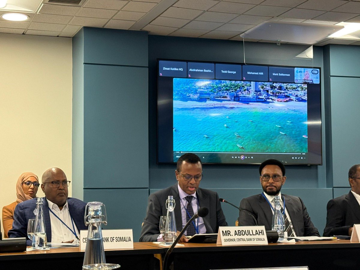 CentralBankSo's tweet image. Somalia delegation, with the World Bank Group, held a well-attended high-level roundtable in DC to address correspondent banking gaps and support safe, reliable cross-border payments for Somalia’s economy.

#SomaliaDelsgation
#WBGroup
#CBS
#AnnualMeeting2025
