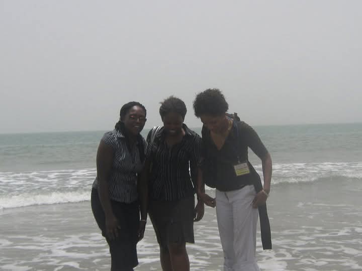 Roselyn Hanzi tweet media