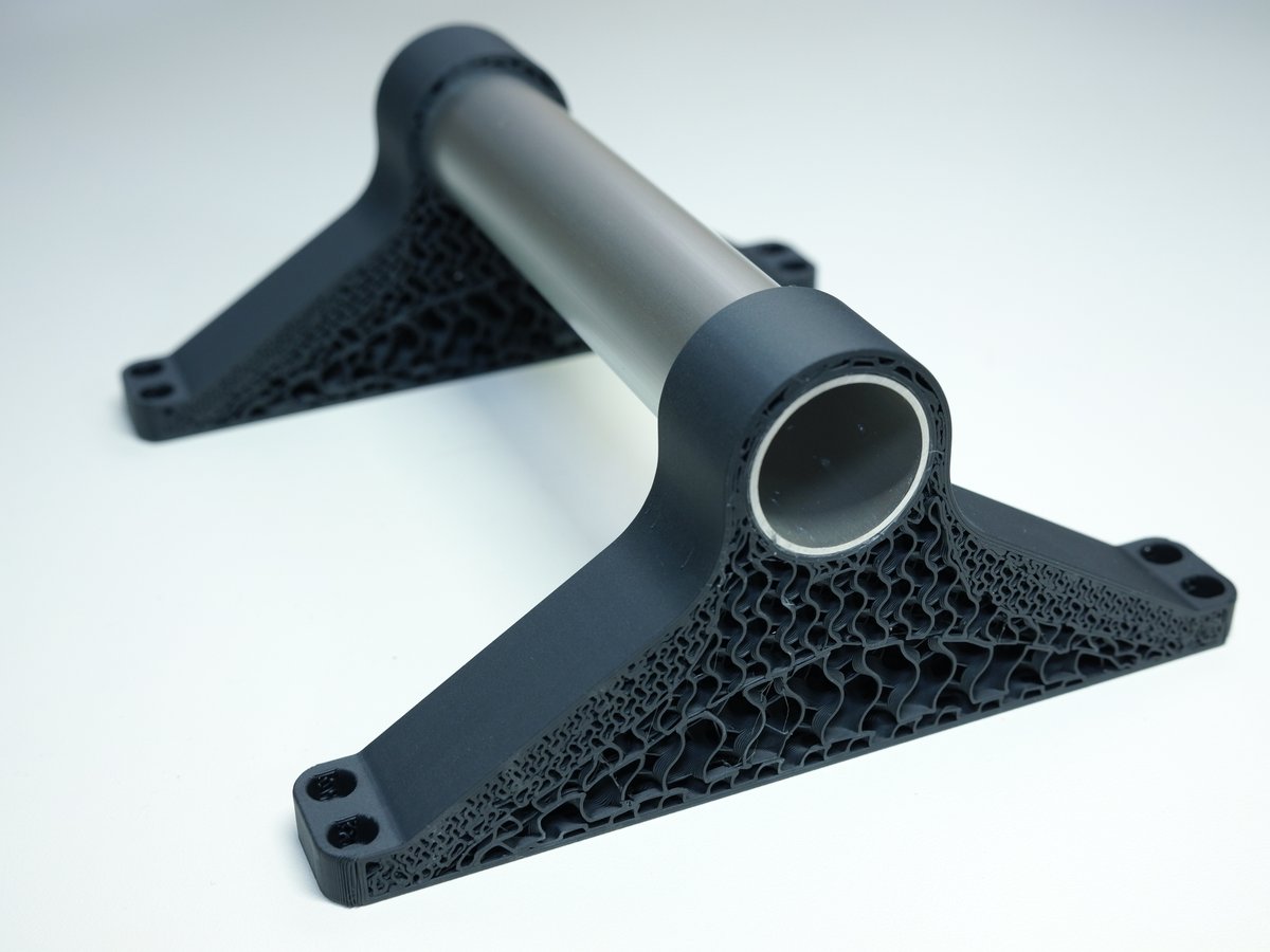 tamutamu3D's tweet image. 応力解析を元に力が掛かっている部分にのみインフィルを密にするためのソフトウェアStrecs3Dを開発しています．

材料や造形時間を短縮しながら指定した力に非常に強い部品を作ることができます！

オープンソースで公開しているのでぜひ！

#Strecs3D
github.com/tomohiron907/S…

使い方の記事は↓