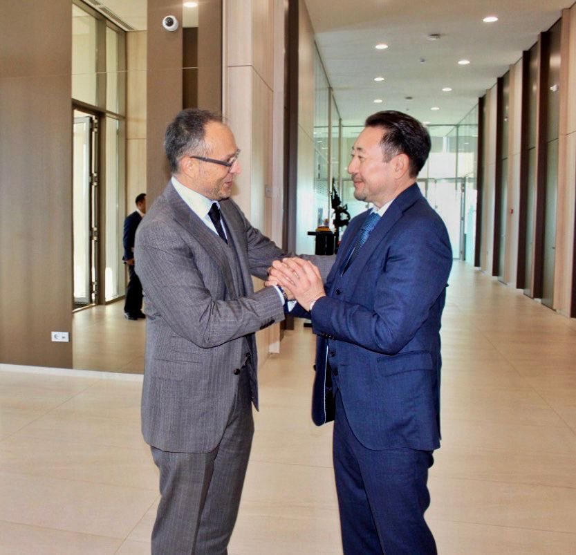 KairatSarybay's tweet photo. Pleased to welcome Mr. Ramil Hasan, SG of @TURK_PA, to new #CICA_HQ in #Astana

Discussed #CICA process &amp; key #AzChairmanship priorities 

Explored ways to enhance #CICA–#TURKPA synergy through #youth engagement, #women’s empowerment &amp; parliamentary #dialogue https://t.co/nvECPYZbit