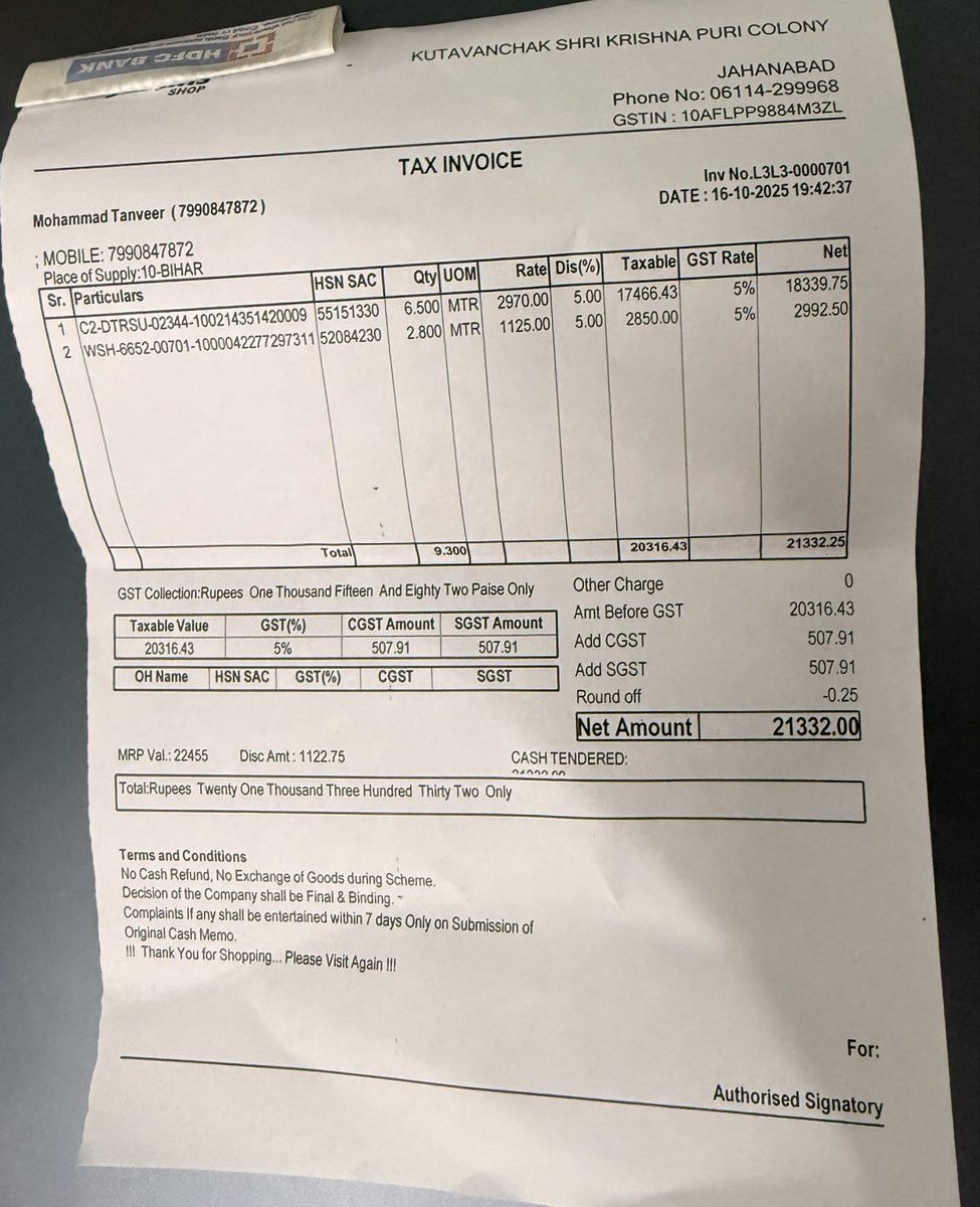 mohammed5788's tweet photo. Hey @SiyaramsIndia, I’ve been bombarded with your promotional messages about big discounts — but when I actually went to your showroom and bought a suit fabric worth ₹21,332, there was no discount at all! 😡
Why mislead customers with false promos? #FalseAdvertising #Siyarams https://t.co/oIat5oMjh1
