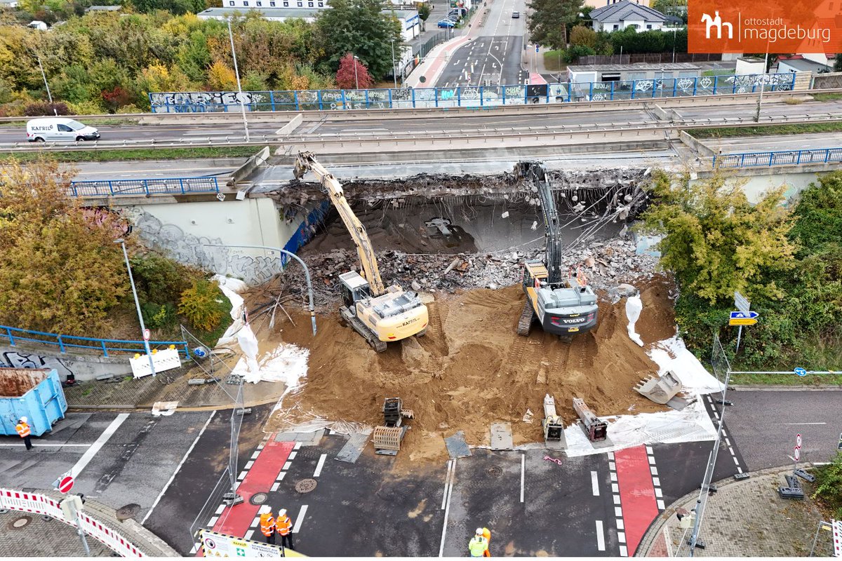 ‼️🌁 Brücken-Update: Die Arbeiten zum Abriss der maroden Ringbrücken in der Halberstädter Str &amp; die Behelfsbrücken an der Brenneckestr beginnen am 3.11. 🥳

👉 Alle Infos im aktuellen Artikel magdeburg.de/HalberundBrenn…
👉 Mehr zu MD-Ring auf magdeburg.de/ErsatzneubauRi…

📷LH MD