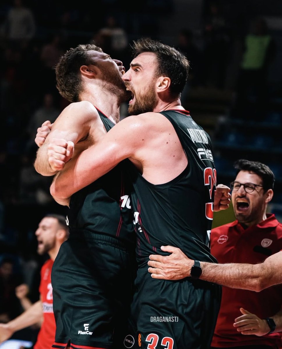 For7Fun's tweet image. Kalimera! ⛅️☕️🌪️
#OlympiacosBC