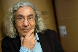 Enfermer Boualem Sansal, c’est condamner l’Algérie à l’obscurité. Un régime qui emprisonne ses écrivains ne protège rien ne fait que dévoiler ses turpitudes. La peur du verbe est la marque des tyrans. #LiberezBoualemSansal