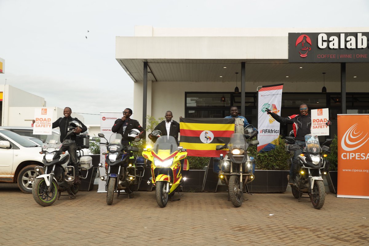 cipesaug's tweet image. Gole&apos;s triumphant entry.
The #RoadToDigitalSecurity goes through Mbarara.
Gole was welcomed by the Free Riders Association, Mbarara Chapter. 

There are lots of #digitalsecurity activities lied up for today including trainings, digital security audits and much more. 

This is how…