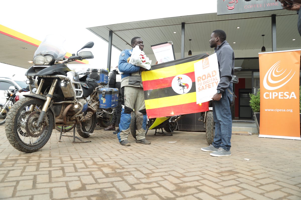 Gole's triumphant entry.
The #RoadToDigitalSecurity goes through Mbarara.
Gole was welcomed by the Free Riders Association, Mbarara Chapter. 

There are lots of #digitalsecurity activities lied up for today including trainings, digital security audits and much more. 

This is how