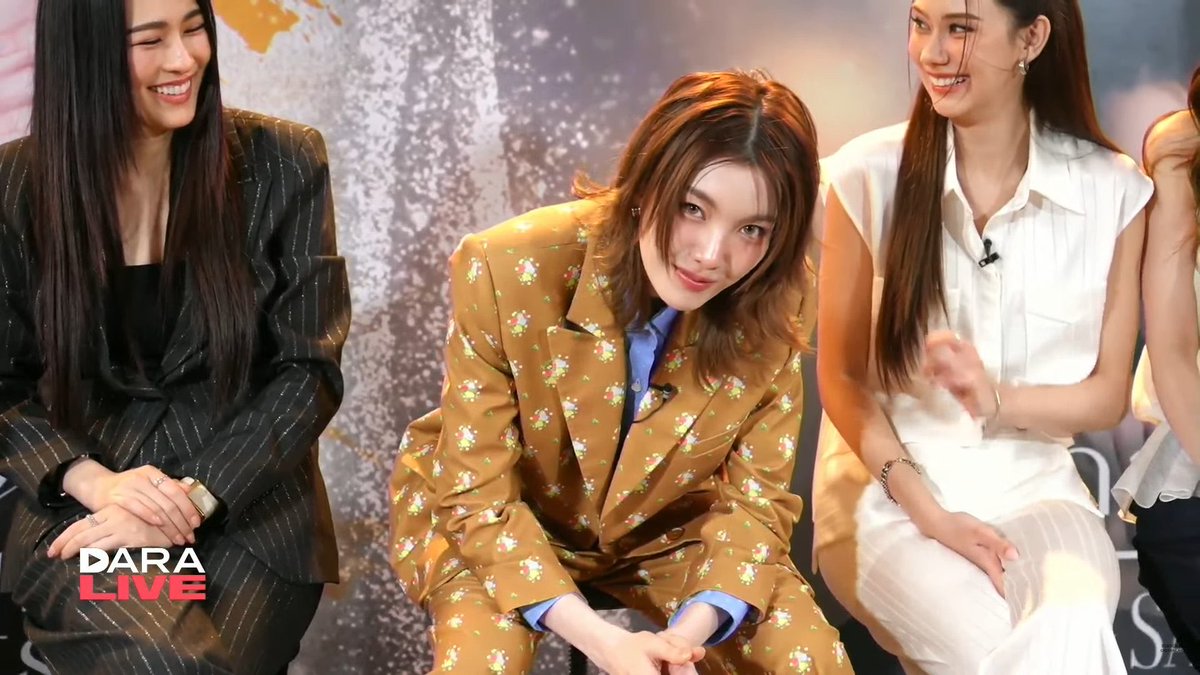 pkornns's tweet image. WHAT THE FUCK ORM