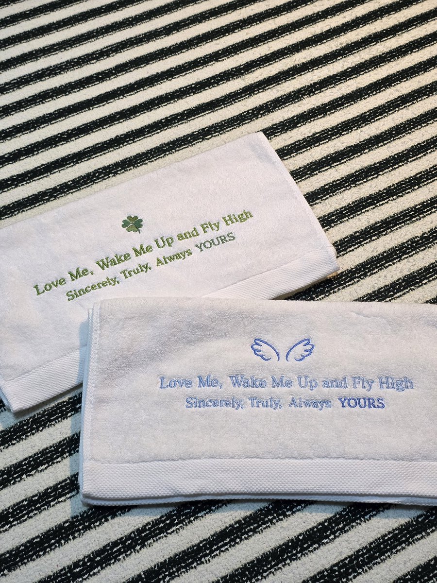 🩵도영 유어스 기념 수건 #rt 이벤트🩵

많은 분들이 도영이와 유어스를 
오래오래 추억하셨으면 하는 마음에
❗️RT 추첨 두분께❗️수건을 보내드립니다

- 색상은 랜덤으로 발송됩니다
- 꿈꾸는 누구나 참여 가능 (별도 인증❌️)