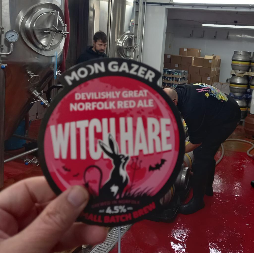 moongazerale's tweet photo. The boys are busy filling casks of our #Halloween special red ale #witchhare . Are you lucky enough to have one coming to your local pub? https://t.co/GAOnzWbOY4