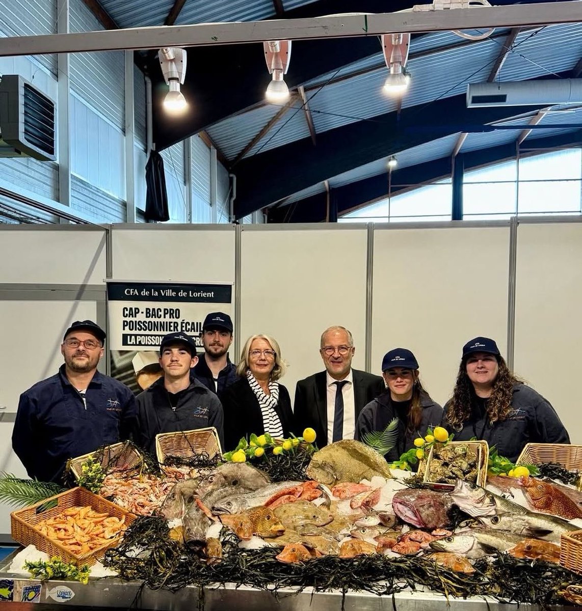 🐟🦀🦞🦪 Pour #itechmer, le CFA de la Ville de #Lorient et les apprentis de la section "poissonnier écailler traiteur" nous ont préparé un bien bel étal.

👥 Pascal Thomas <a href="/FabriceLoher/">Fabrice Loher</a> <a href="/MercierPerrin/">Nathalie MERCIER-PERRIN</a>