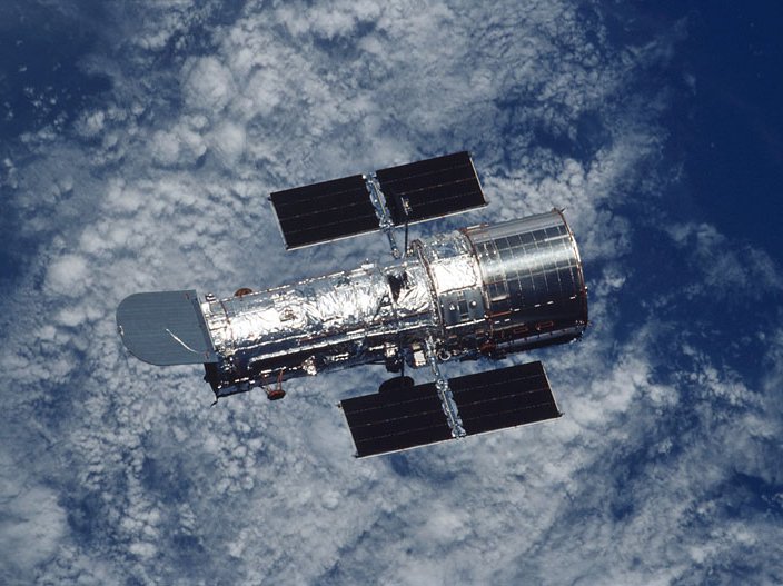 P98621235's tweet photo. กล้องโทรทรรศน์อวกาศฮับเบิล (Hubble) เคยจับภาพดาวหาง 3I/ATLAS ได้แล้วในช่วงก่อนหน้านี้ และมีโอกาสจะหันกลับมามองอีกครั้ง เมื่อมันเข้าใกล้ดวงอาทิตย์ที่สุดในวันที่ 29 ตุลาคม 2025

#racetospaceth #SERASpace #space #galaxy #comet #interstellarobject #ATLAS #system #SpaceProbe #3IATLAS https://t.co/nbtGJrw7Ol