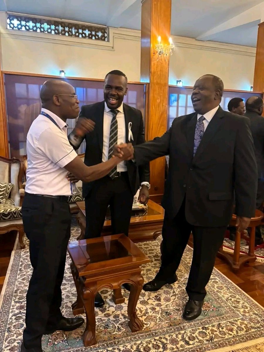 MaenaPeter331's tweet photo. Matiang'i Vs Osoro in Parliament today morning.
#railaodinga 
#Rest https://t.co/FDQmcNLP2y